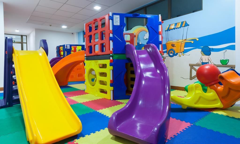 Best Western Premier Maceio Exteriér fotografie A playground