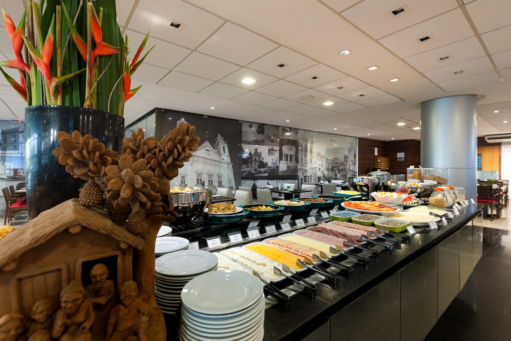 Best Western Premier Maceio Exteriér fotografie A buffet at a hotel